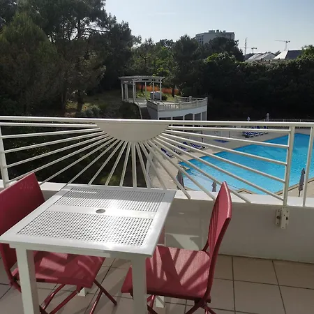 T1 Sur Piscine Daire